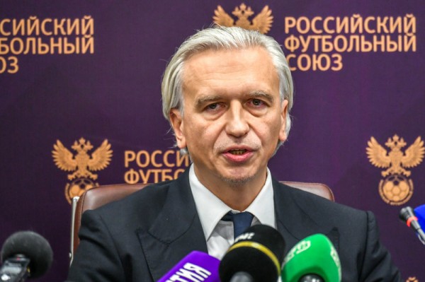 «Переход в AFC не гарантирует участие в отборе к ЧМ-2026». Брифинг Дюкова, на котором он объяснил, почему РФС не перешел в Азию «Переход в AFC не гарантирует участие в отборе к ЧМ-2026». Брифинг Дюкова, на котором он объяснил, почему РФС не перешел в Азию
