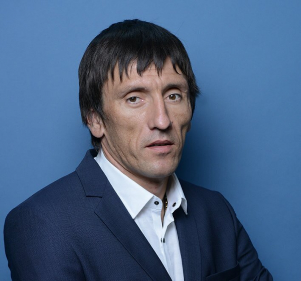 «Сказал Личке, что теперь все матчи против «Динамо» будем играть в розовой форме». Интервью спортивного директора «Оренбурга» Андреева «Сказал Личке, что теперь все матчи против «Динамо» будем играть в розовой форме». Интервью спортивного директора «Оренбурга» Андреева