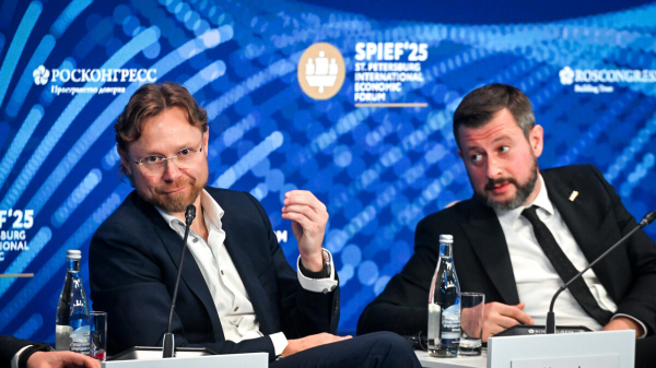 Тащин — о споре с Карпиным на ПМЭФ: «Он мой товарищ. Я к таким подколам и провокациям привык» Тащин — о споре с Карпиным на ПМЭФ: «Он мой товарищ. Я к таким подколам и провокациям привык»